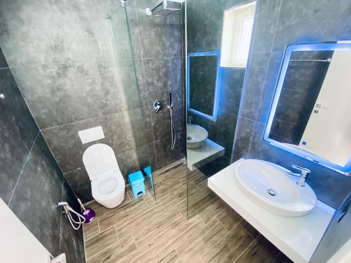 Wild Villa Apartments Sarandë Dış mekan fotoğraf
