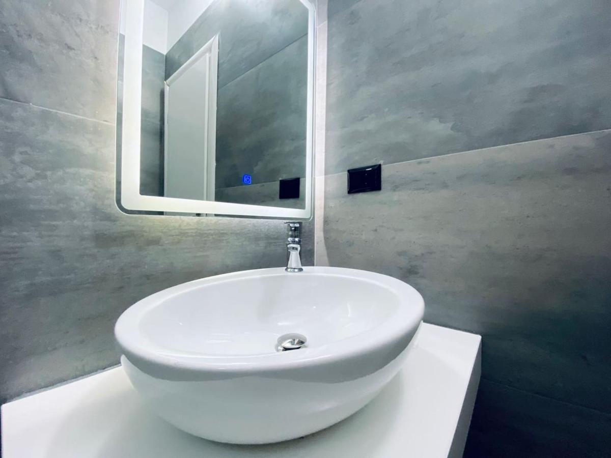 Wild Villa Apartments Sarandë Dış mekan fotoğraf
