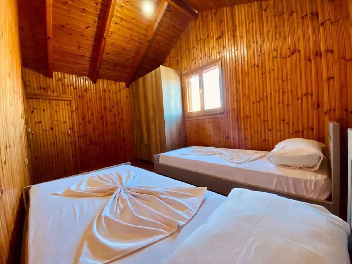 Wild Villa Apartments Sarandë Dış mekan fotoğraf